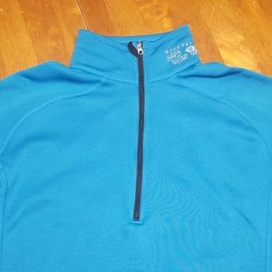Mountain Hardwear 1/4 zip up